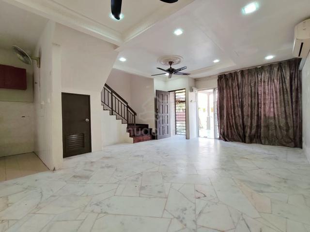 LAYOUT RUMAH BESAR | 2-Tingkat Bumi Lot di Puncak Alam 1