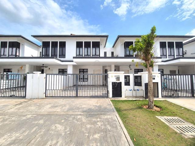 Near Surau & Visitor Parking - 2 Storey Eco Grandeur Graham Garden 1
