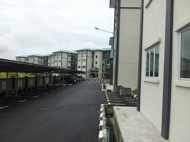Uni Square 1