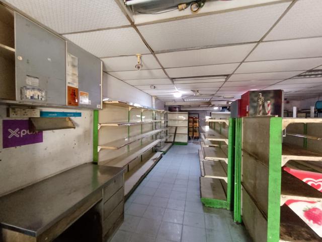 Shop apartment, visible from busy road, Kota Laksamana, Melaka 1