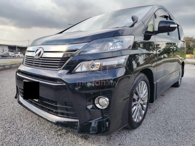 Toyota VELLFIRE 2.4 Z GOLDEN EYES SUPER CLEAN!! - 2