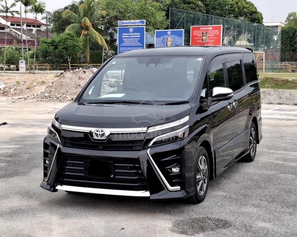 2️⃣0️⃣2️⃣1️⃣ Toyota VOXY 2.0 ZS KIRAMEKI III - 3