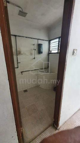 Rumah teres 1 Tingkat House Taman Desa Jaya Kepong Kuala Lumpur rent 4
