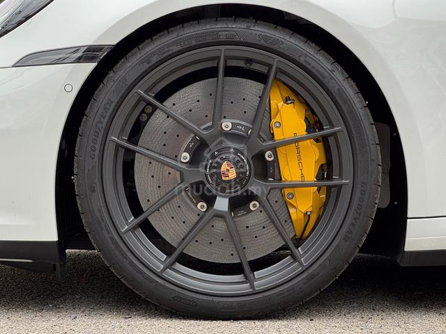 2025 Porsche 911 3.6 CARRERA 4 GTS PCCB HIGH SPEC - 3