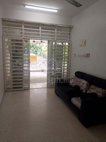 Single Storey at Padang Temusu For rent 1