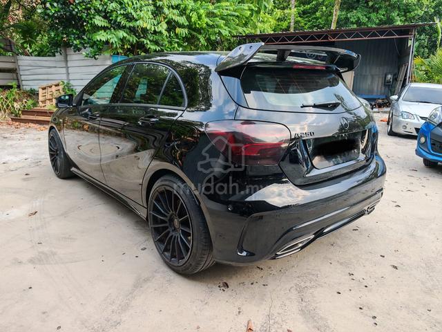 2017 Mercedes Benz A250 AMG 2.0 FREE WARRANTY - 2