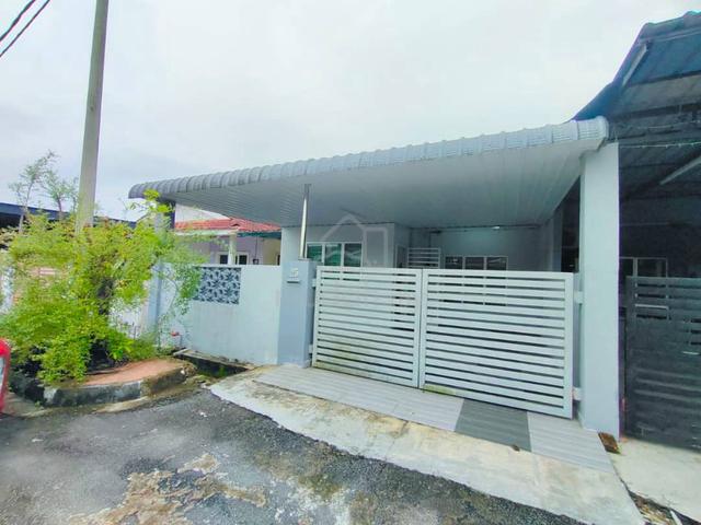 Rumah Teres Setingkat Fully Reno di Taman Halaman Indah, Sungai Jawi 1