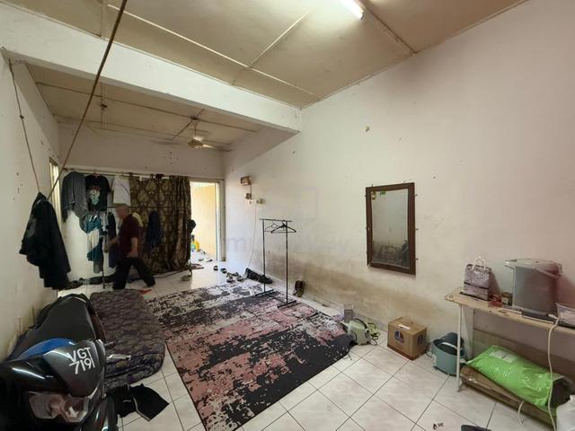 【Master Bedroom Renovated Becomes 2 Rooms】 Desa Kiambang, Serendah 1