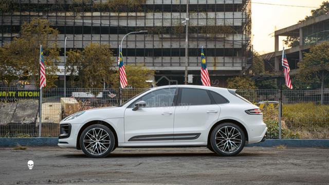 2024 Porsche Macan T 2.0L Japan - 3