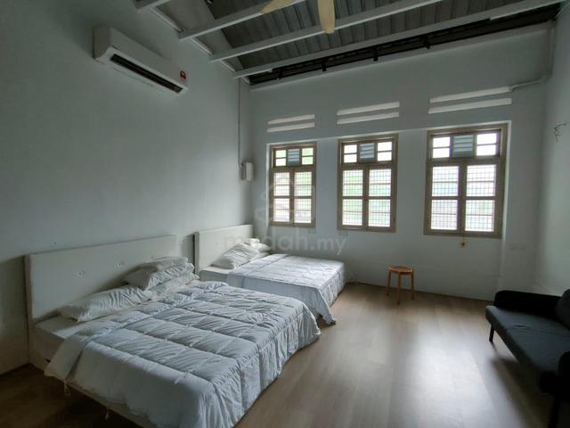 1st Floor Terrace House Behind Gleneagles Hospital MBF Tower Furnished 1
