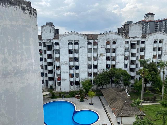 Fawina Court 3