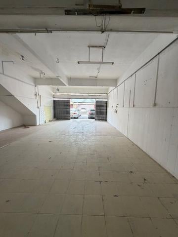 Seri Kembangan Bukit serdang shop and warehouse for rent 1