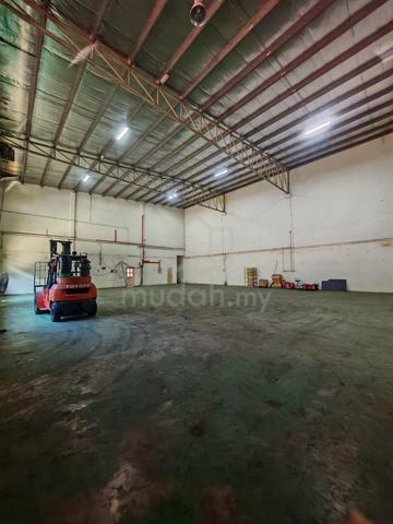 Perindustrian Cemerlang Ulu Tiram 1.5 Storey Semid Factory Light Indus 1