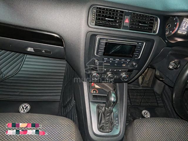 Volkswagen 2015 - 4