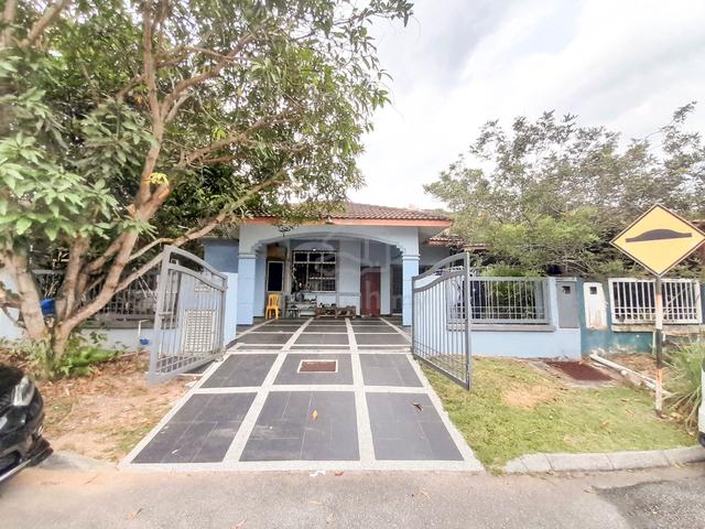 Below Market. Renovated. Semi D Single Storey Taman Warisan Permai 1