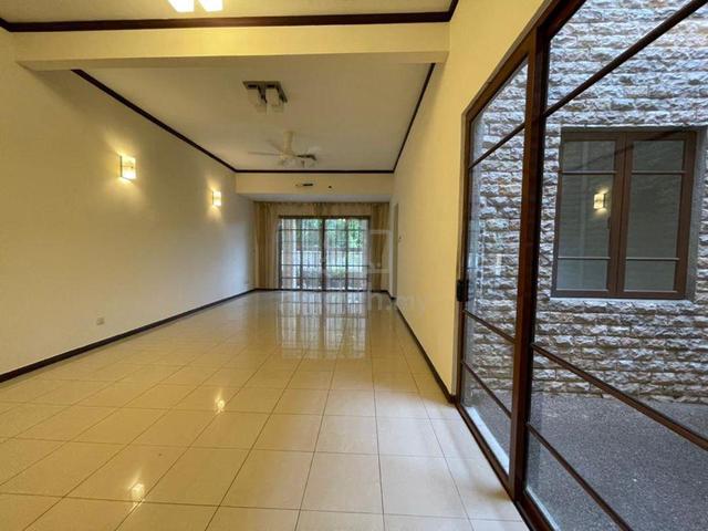 Double Storey Jalan Ubin For Sale In Bukit Jelutong Shah Alam 1
