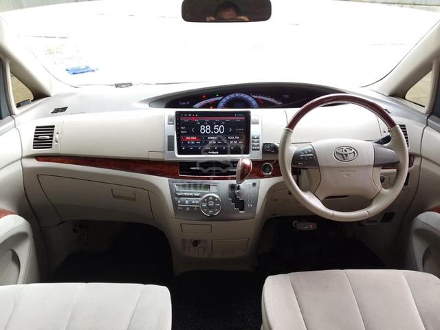 2010 Toyota Estima 2.4 (A) Premium G - 4