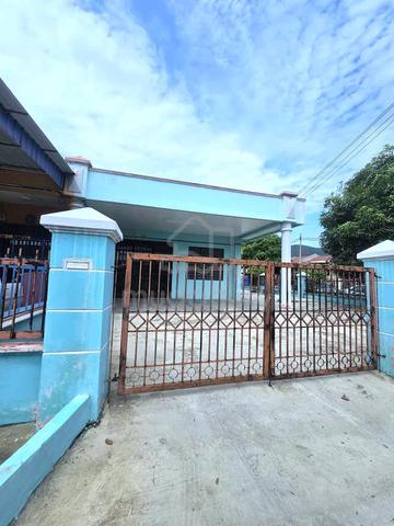 Corner Lot - Teres Taman Desa Puteri, Bahau untuk Dijual 1