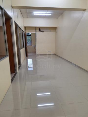 Air Putih 1st Floor (Renovated) Shop For Rent 2