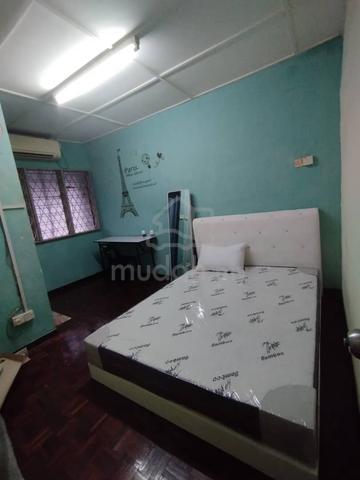 Nice Room For Rent at Taman Desa Damai Near Icon City 1