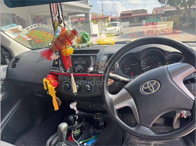 2015 Toyota HILUX 2.5 G TRD SPORTIVO MY14 KUN25R - 3