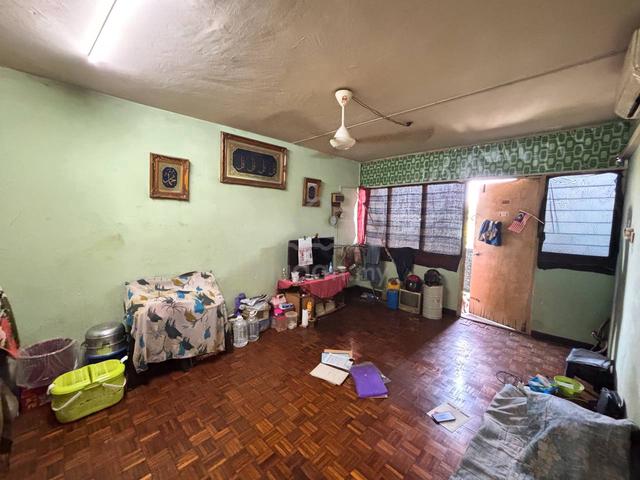 Flat PKNS Seksyen 24 Shah Alam 1