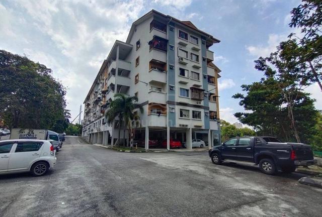 Pangsapuri Berlian Subang 1