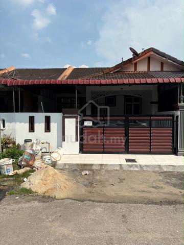 Full Loan Jln Selasih Taman Pasir Putih Pasir Gudang Renovated 1