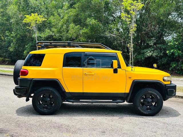 2012 Toyota FJ 4.0 CRUISER (A) - 4
