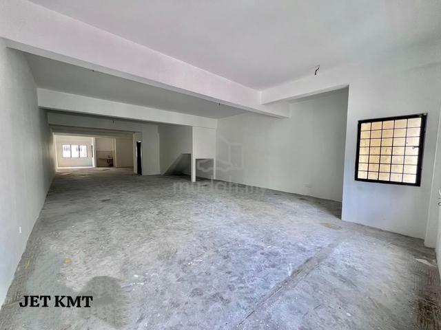 Bandar Baru Klang 1st Floor Shoplot For Rent new paint 22x75 1