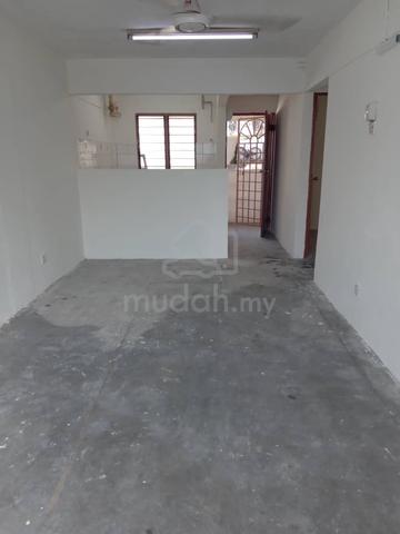 Flat PKNS Seksyen 24 Shah Alam 1