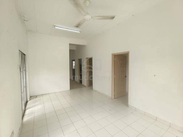 [Big Size 3358 Sqft Corner Lot] Single Storey Kota Puteri , Ijok 4