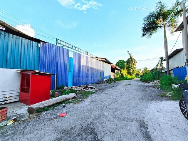 Kg.Jawa Shah Alam Klang Warehouse 40x90 100amp For Rent 1