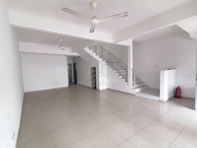 [Murah] Coral, Kota Emerald, Rawang, 2sty terrace house 1