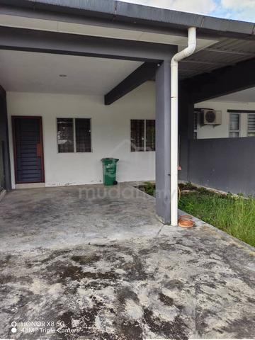 Hot Area Single Storey House For Rent 1