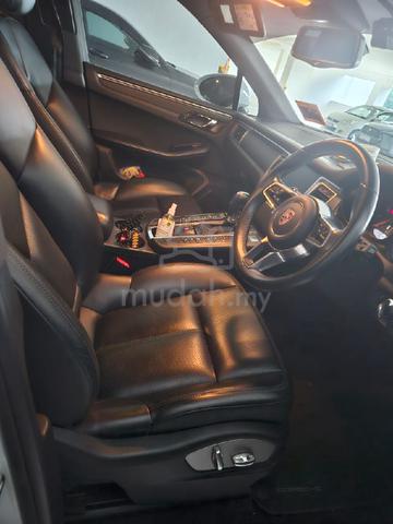 2017 Porsche MACAN 2.0 (A) - 3