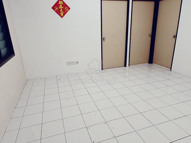 Sri Aman Apartment 1