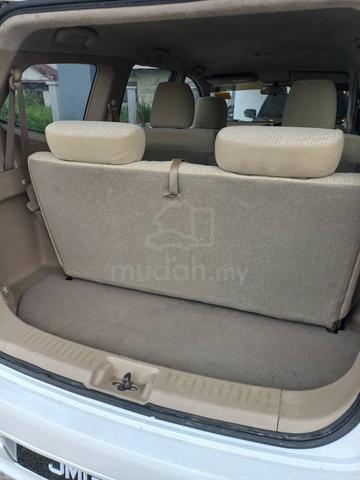2010 Nissan GRAND LIVINA 1.6 CLASSIC/COMFORT (A) - 4