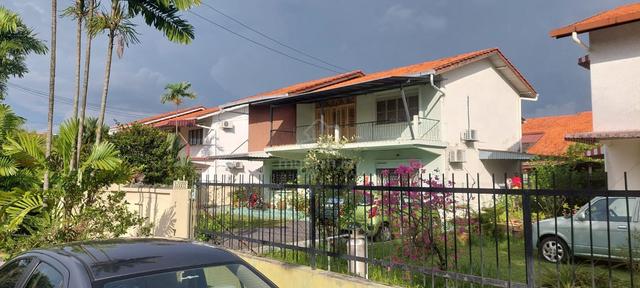 Lovely bungalow for sale at Paramount Garden, PJ 1