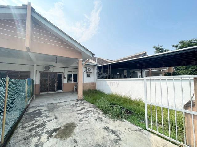 Fully Furnish Single Storey Jalan Kenanga Telok Panglima Garang 1