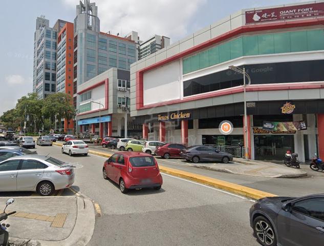 Corner Ground Floor And Mezzanine Shoplot Pj Uptown Damansara Utama 1