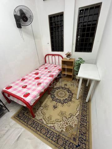 LoDepo Aircond Room bajet jalan kaki to CIQ wong ah fook johor bahru 1