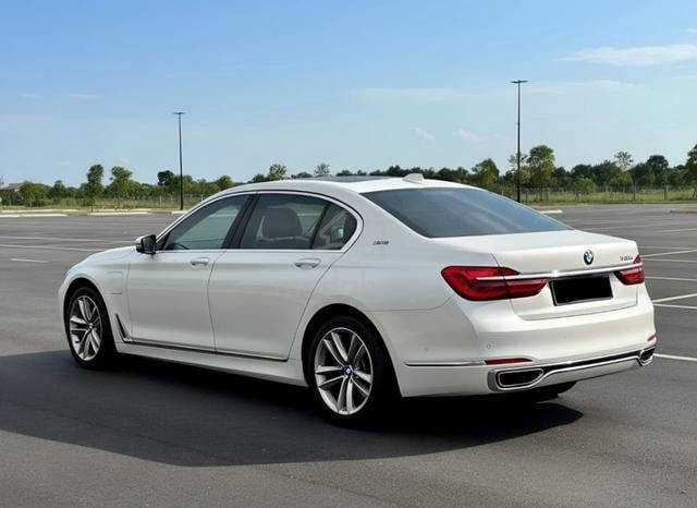 [2019] Bmw 740LE 2.0 xDrive PHEV B48 Turbo Charged - 2
