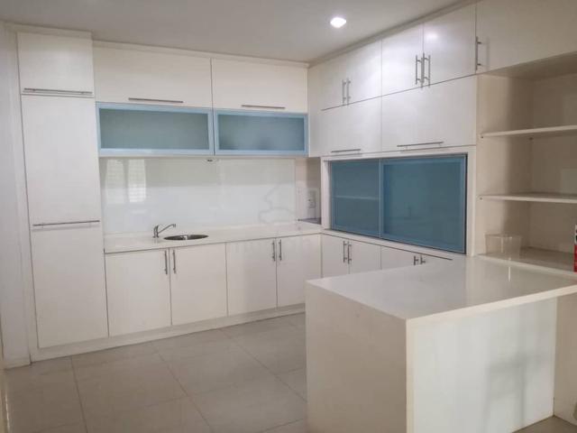 Double Storey Corner Seri Gombak SG 10 opposite playground 1