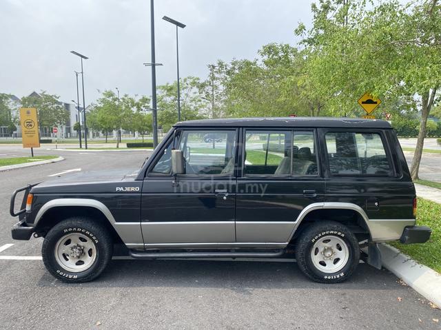 1995 Mitsubishi PAJERO 2.6 L047 (M) - 3