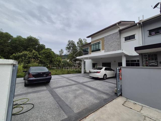 WTS: Rumah Corner Lot 2 Tingkat Semi-D di Bandar Nusa Rhu, Shah Alam 1