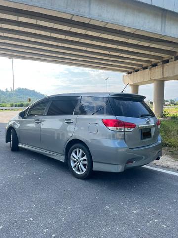2010 Toyota WISH 1.8 S ZGE20W (A) - 3