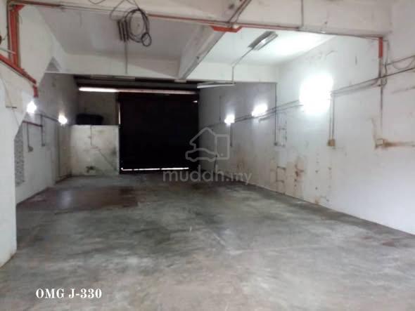 Taman Klang Jaya 1.5 Storey Light Factory 26x80 with CF for Sale 1