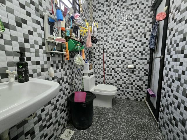 Flat Taman Ungku Tun Aminah 1