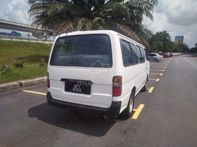 2000 Toyota HIACE 2.5 (M) - 1